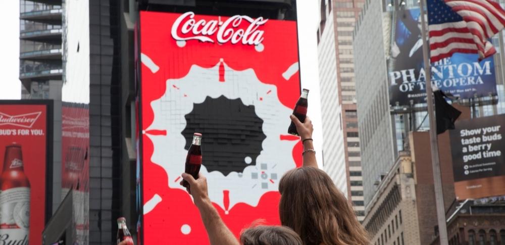 Telão 3D da Coca-Cola surpreende em Nova York