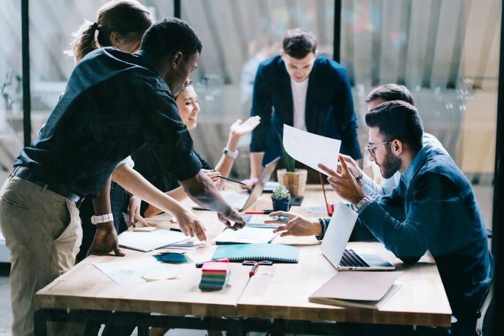 Construindo o futuro empresarial: colocando o cliente no coração da inovação e do crescimento